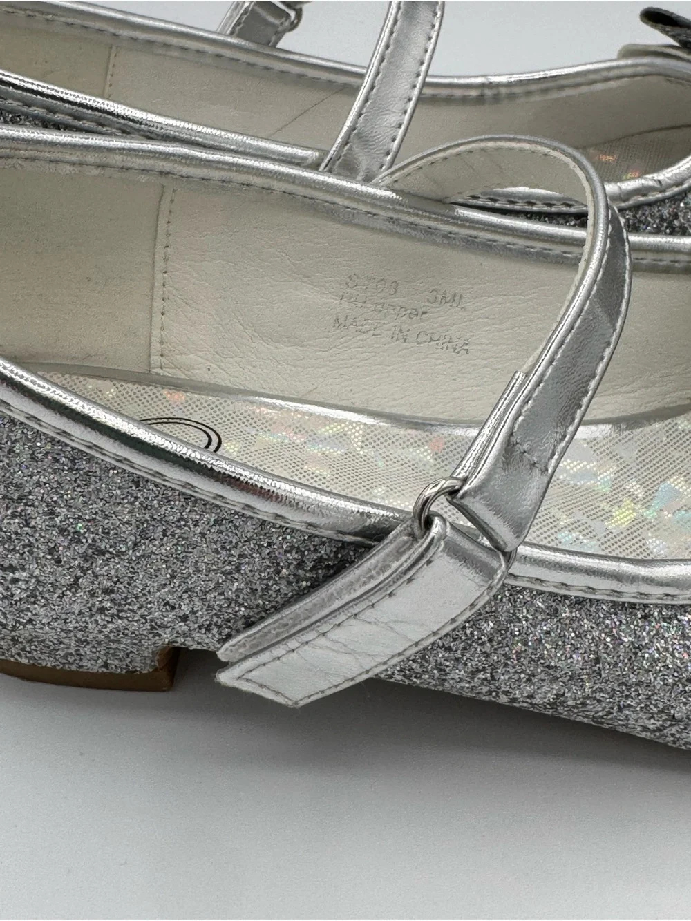 Stelle Mary Jane Silver Glitter Shoes with Prominent Bow